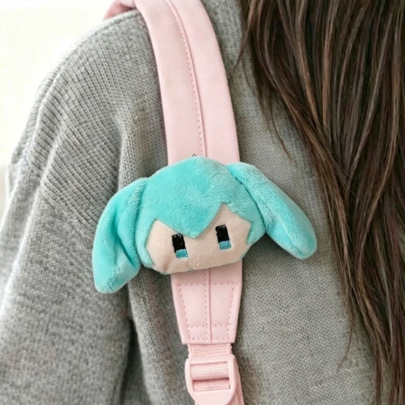 دمية هاتسوني ميكو الجديدة بالج - مراجعة My Hero Academia Belt وسعره