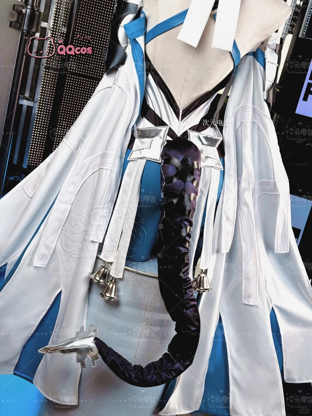 زي تنكري لشخصية لاست رايت من س - مراجعة Anime Cosplay Series وسعره